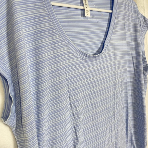 Athleta Cloudlight Breezy Stratus Stripe Tee Size Large A3 - Picture 6 of 6